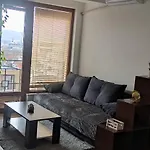 דירה Penyrent
